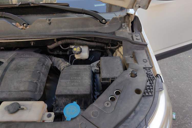 Used CHANGAN OSHAN X70A 2018 1.5L Manual Luxury Model Engine Bay Left