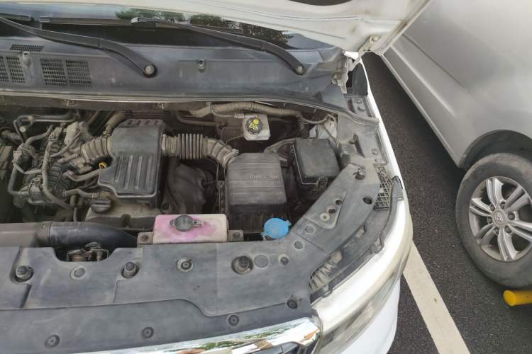 Used CHANGAN OSHAN X70A 2018 1.5L Manual Comfort Model Engine Bay Left