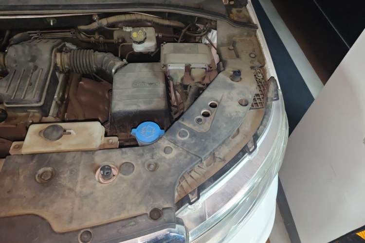 Used CHANGAN OSHAN X70A 2018 1.5L Manual Luxury Model Engine Bay Left