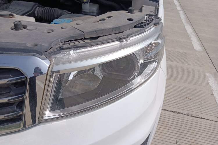 Used CHANGAN OSHAN X70A 2018 1.5L Manual Standard Edition Engine Bay Left