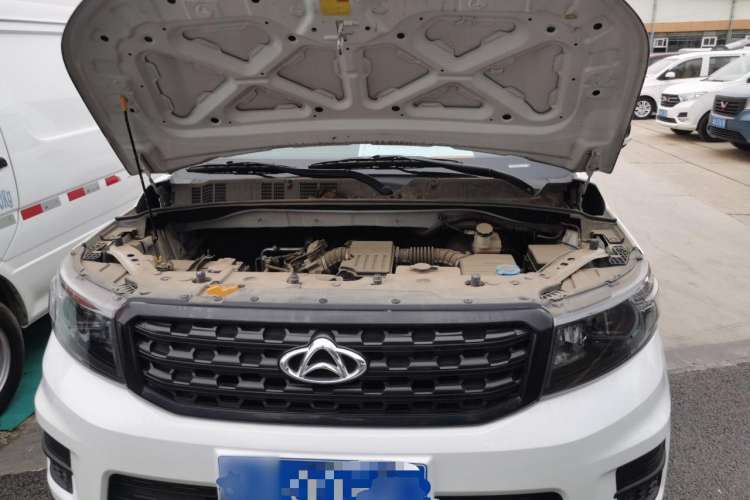 Used CHANGAN OSHAN X70A 2018 1.5L Manual Base Version Engine Bay