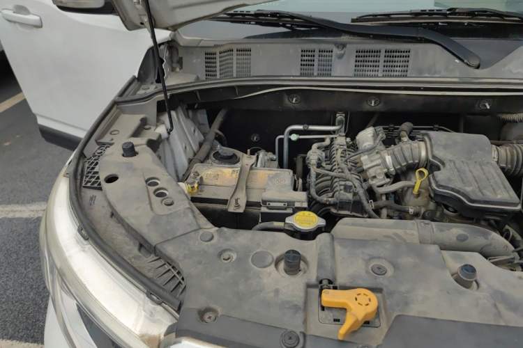 Used CHANGAN OSHAN X70A 2018 1.5L Manual Comfort Model Engine Bay Right