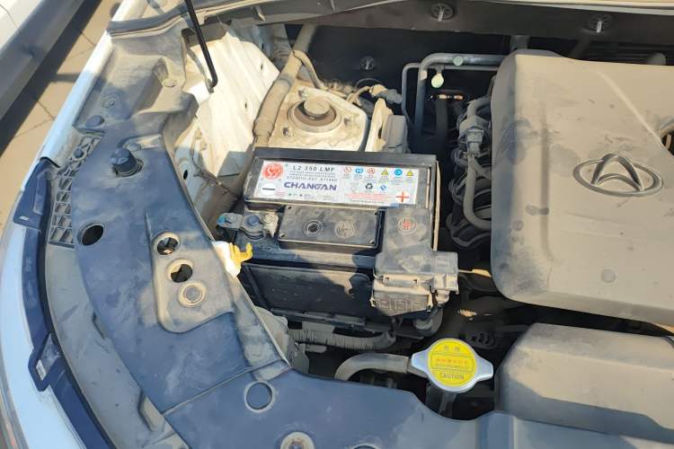 Used CHANGAN OSHAN X70A 2018 1.5L Manual Luxury Model Engine Bay Right