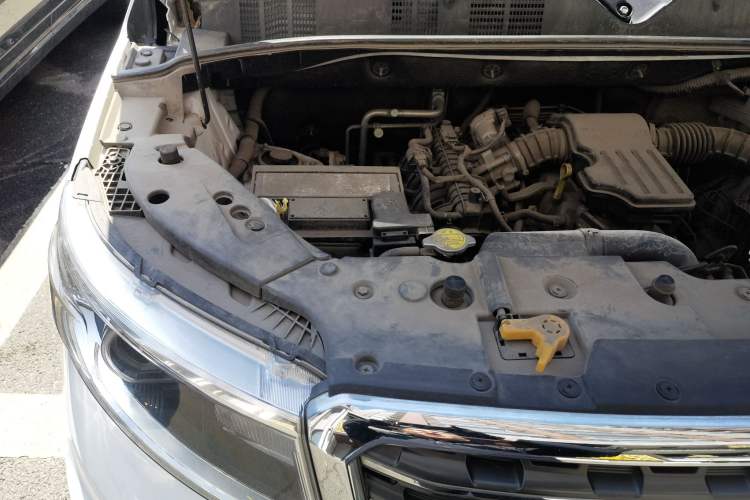 Used CHANGAN OSHAN X70A 2018 1.5L Manual Comfort Model Engine Bay Right