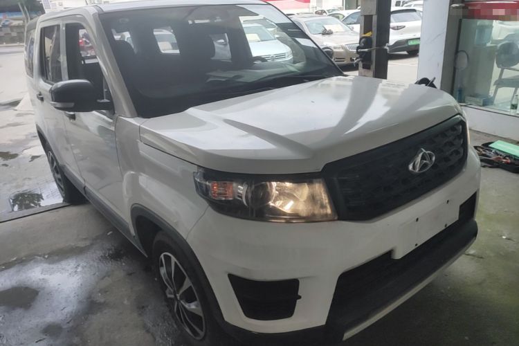 Used CHANGAN OSHAN X70A 2018 1.5L Manual Base Version Exterior 1