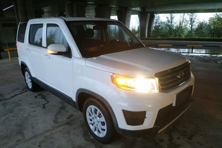 Used CHANGAN OSHAN X70A 2018 1.5L Manual Standard Edition Exterior 2