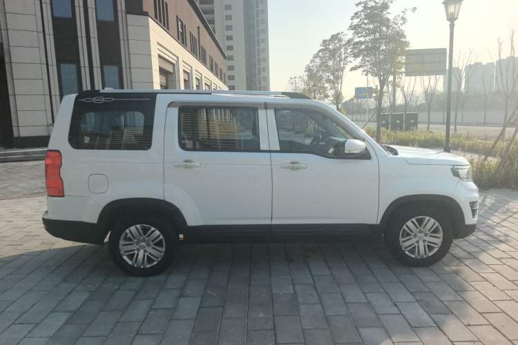 Used CHANGAN OSHAN X70A 2018 1.5L Manual Comfort Model Exterior 2
