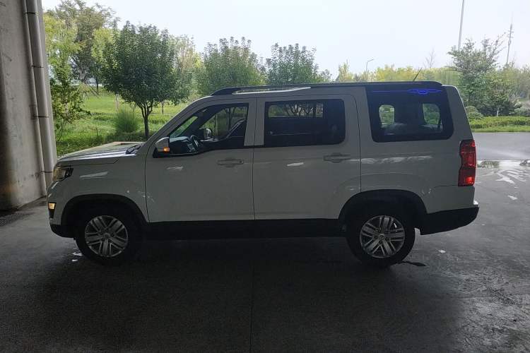 Used CHANGAN OSHAN X70A 2018 1.5L Manual Comfort Model Exterior 3