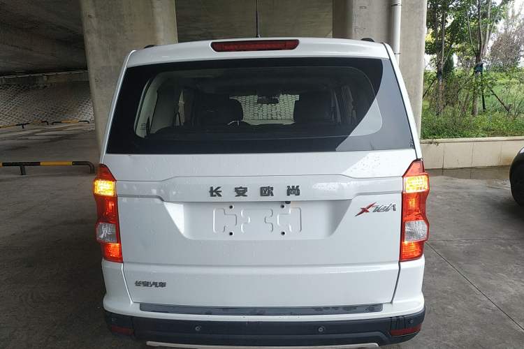 Used CHANGAN OSHAN X70A 2018 1.5L Manual Comfort Model Exterior 4