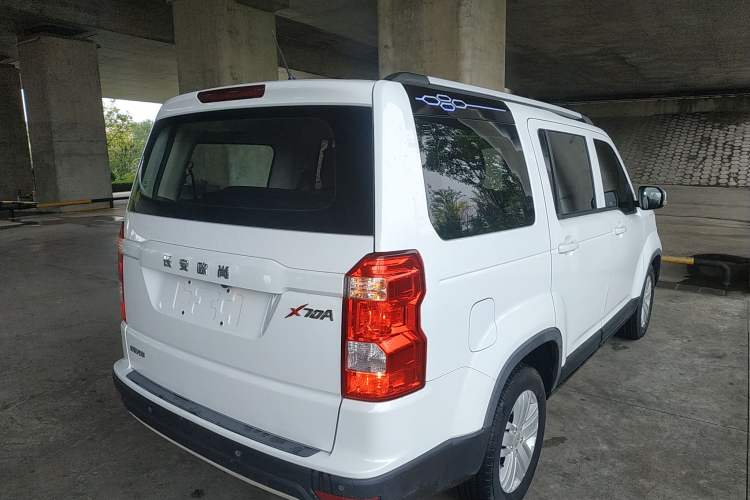 Used CHANGAN OSHAN X70A 2018 1.5L Manual Comfort Model Exterior 5