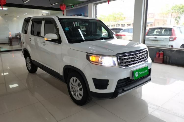 Used CHANGAN OSHAN X70A 2018 1.5L Manual Standard Edition Front Right 45 Deg