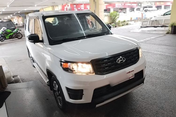 Used CHANGAN OSHAN X70A 2018 1.5L Manual Base Version Front Right 45 Deg