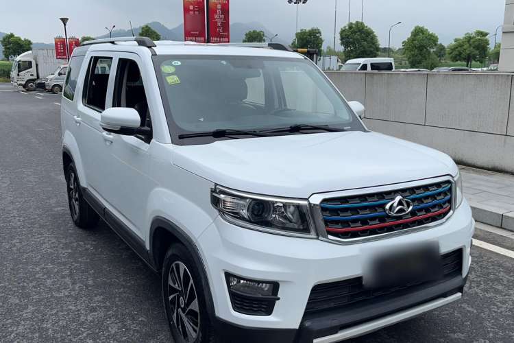 Used CHANGAN OSHAN X70A 2018 1.5L Manual Elite Version Front Right 45 Deg