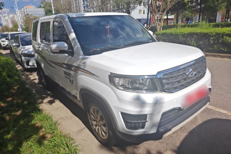 Used CHANGAN OSHAN X70A 2018 1.5L Manual Standard Edition Front Right 45 Deg