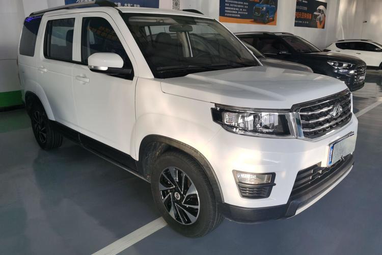 Used CHANGAN OSHAN X70A 2018 1.5L Manual Elite Version Front Right 45 Deg