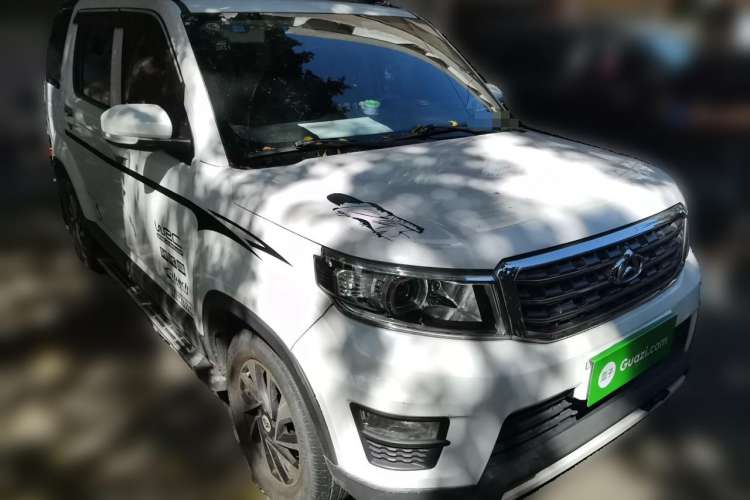 Used CHANGAN OSHAN X70A 2018 1.5L Manual Elite Version Front Right 45 Deg