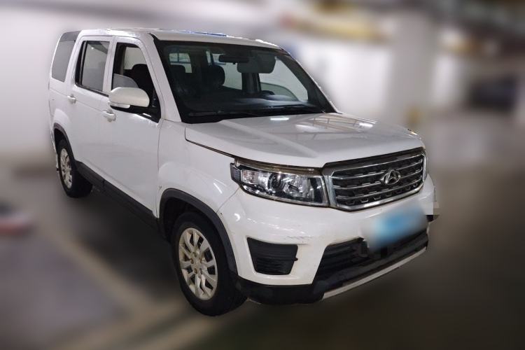 Used CHANGAN OSHAN X70A 2018 1.5L Manual Standard Edition Front Right 45 Deg