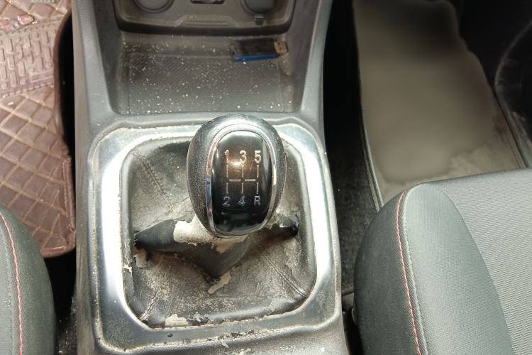 Used CHANGAN OSHAN X70A 2018 1.5L Manual Standard Edition Gear Lever