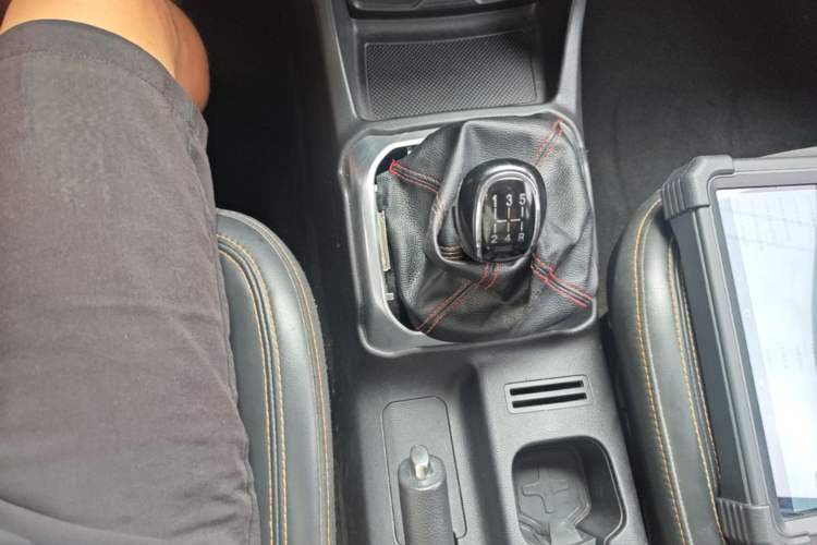 Used CHANGAN OSHAN X70A 2018 1.5L Manual Elite Version Gear Lever