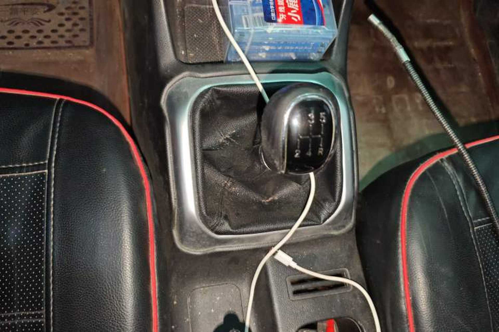 Used CHANGAN OSHAN X70A 2018 1.5L Manual Luxury Model Gear Lever