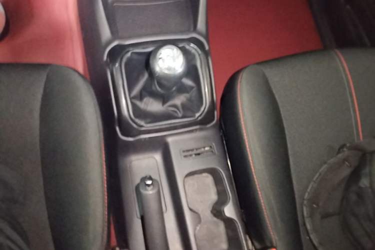 Used CHANGAN OSHAN X70A 2018 1.5L Manual Base Version Gear Lever