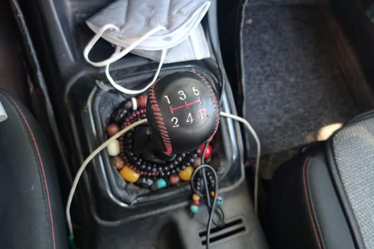 Used CHANGAN OSHAN X70A 2018 1.5L Manual Base Version Gear Lever