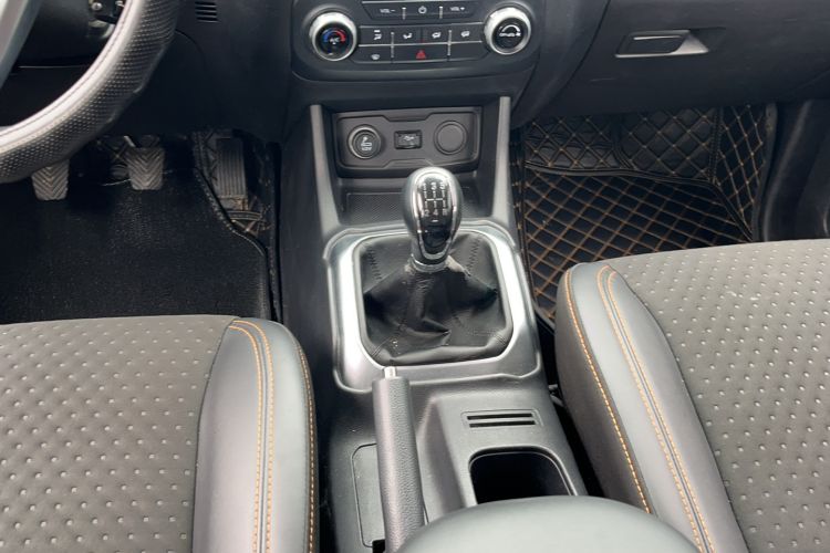 Used CHANGAN OSHAN X70A 2018 1.5L Manual Elite Version Gear Lever