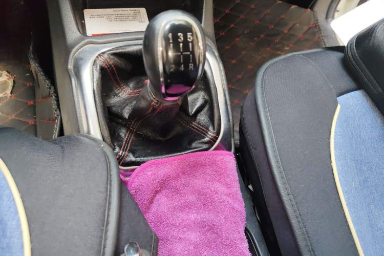 Used CHANGAN OSHAN X70A 2018 1.5L Manual Luxury Model Gear Lever