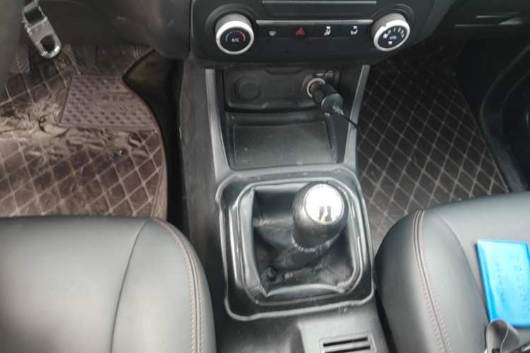Used CHANGAN OSHAN X70A 2018 1.5L Manual Base Version Gear Lever