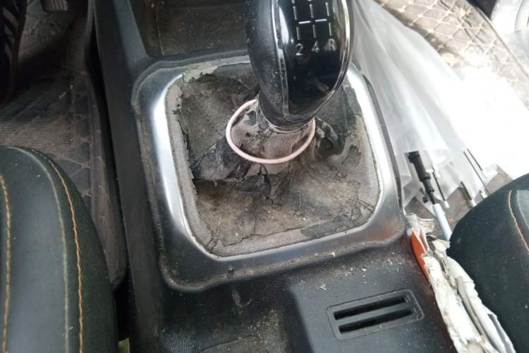 Used CHANGAN OSHAN X70A 2018 1.5L Manual Elite Version Gear Lever
