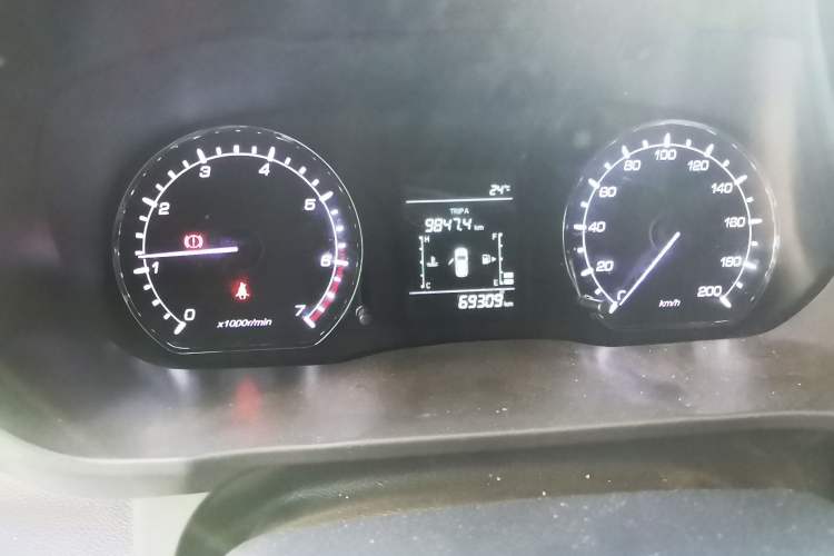 Used CHANGAN OSHAN X70A 2018 1.5L Manual Elite Version Instrument Cluster