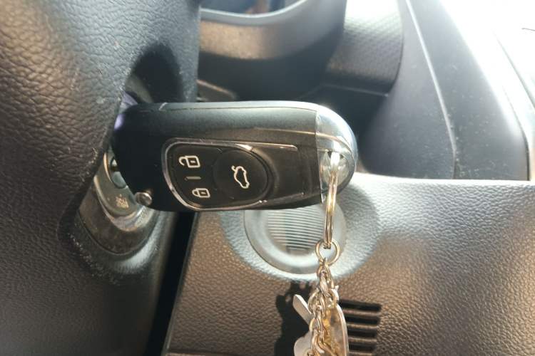 Used CHANGAN OSHAN X70A 2018 1.5L Manual Standard Edition Interior 1