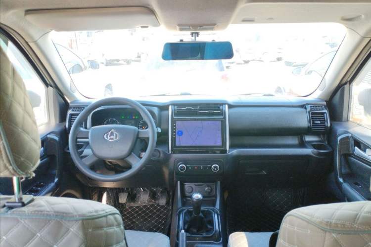 Used CHANGAN OSHAN X70A 2018 1.5L Manual Base Version Interior 1