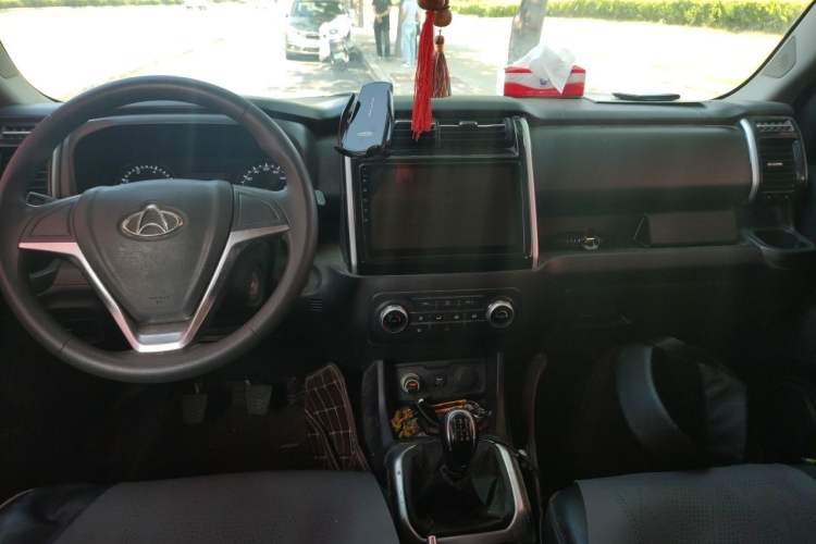 Used CHANGAN OSHAN X70A 2018 1.5L Manual Comfort Model Interior 2