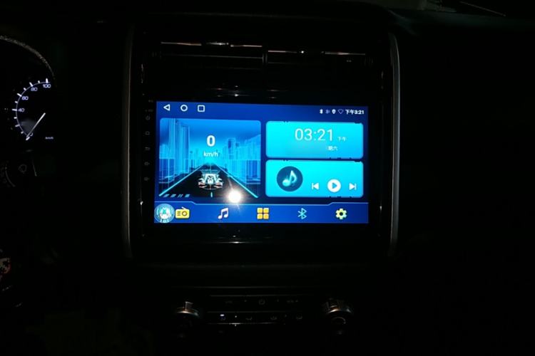 Used CHANGAN OSHAN X70A 2018 1.5L Manual Standard Edition Interior 2