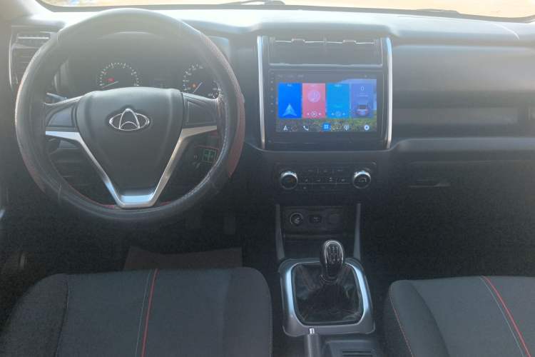 Used CHANGAN OSHAN X70A 2018 1.5L Manual Comfort Model Interior 3