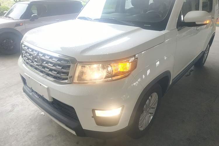 Used CHANGAN OSHAN X70A 2018 1.5L Manual Comfort Model Left Front Headlight