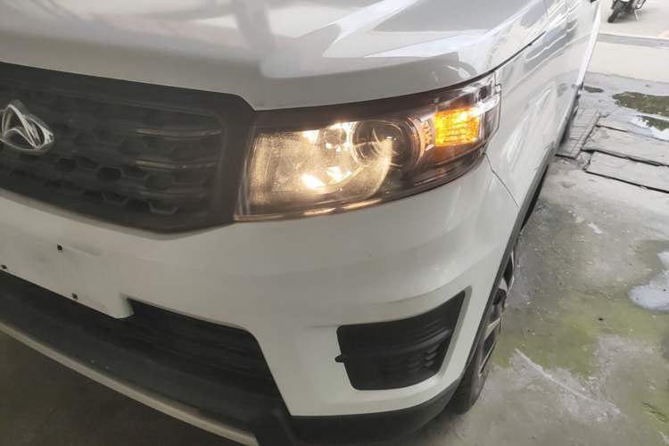 Used CHANGAN OSHAN X70A 2018 1.5L Manual Base Version Left Front Headlight