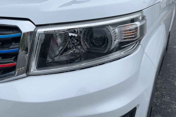 Used CHANGAN OSHAN X70A 2018 1.5L Manual Elite Version Left Front Headlight
