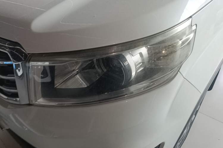 Used CHANGAN OSHAN X70A 2018 1.5L Manual Standard Edition Left Front Headlight
