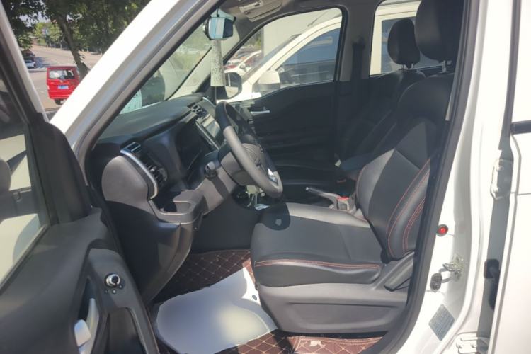 Used CHANGAN OSHAN X70A 2018 1.5L Manual Comfort Model Left Front Seat