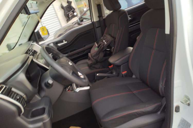 Used CHANGAN OSHAN X70A 2018 1.5L Manual Comfort Model Left Front Seat