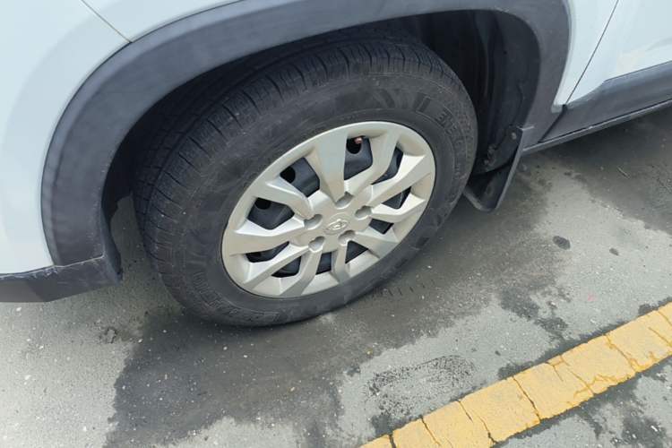 Used CHANGAN OSHAN X70A 2018 1.5L Manual Standard Edition Left Front Wheel Hub