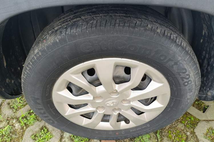 Used CHANGAN OSHAN X70A 2018 1.5L Manual Standard Edition Left Front Wheel Hub