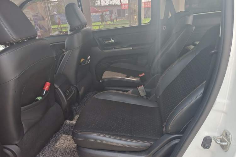 Used CHANGAN OSHAN X70A 2018 1.5L Manual Luxury Model Left Rear Seat