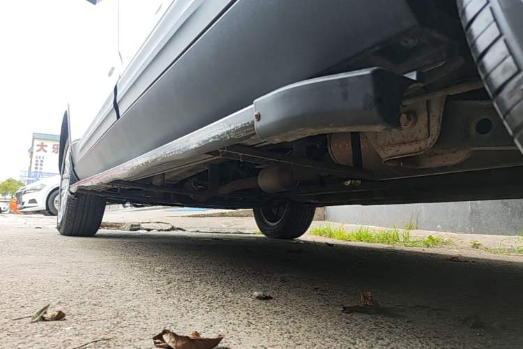 Used CHANGAN OSHAN X70A 2018 1.5L Manual Comfort Model Left Side Sill