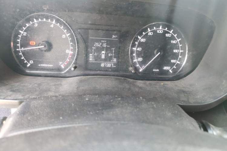 Used CHANGAN OSHAN X70A 2018 1.5L Manual Comfort Model Odometer Close Up