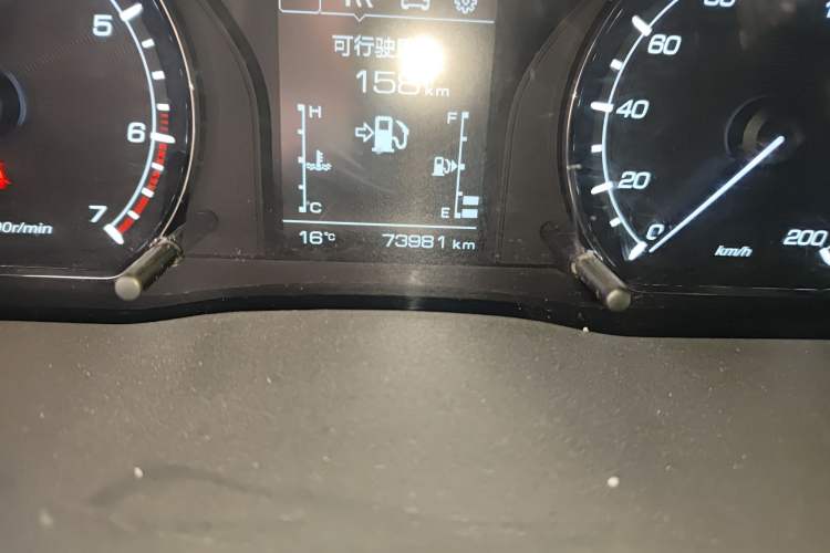 Used CHANGAN OSHAN X70A 2018 1.5L Manual Luxury Model Odometer Close Up