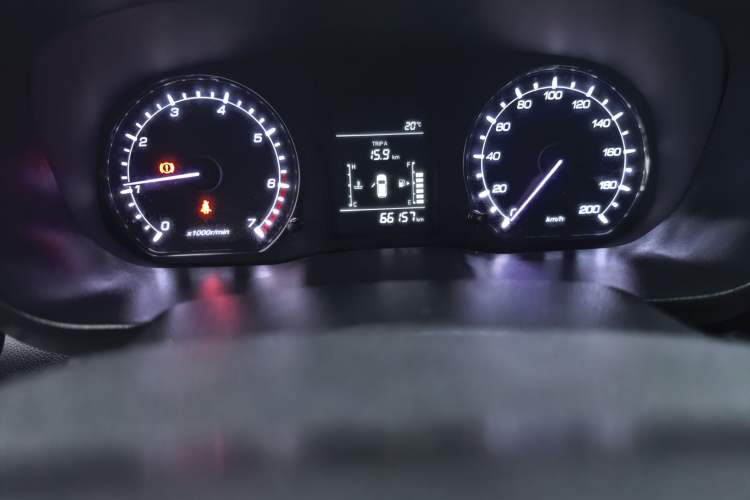 Used CHANGAN OSHAN X70A 2018 1.5L Manual Base Version Odometer Close Up