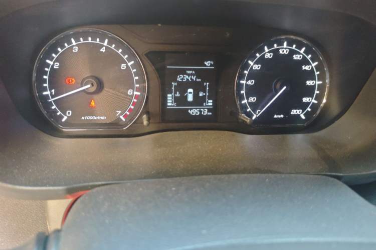 Used CHANGAN OSHAN X70A 2018 1.5L Manual Standard Edition Odometer Close Up